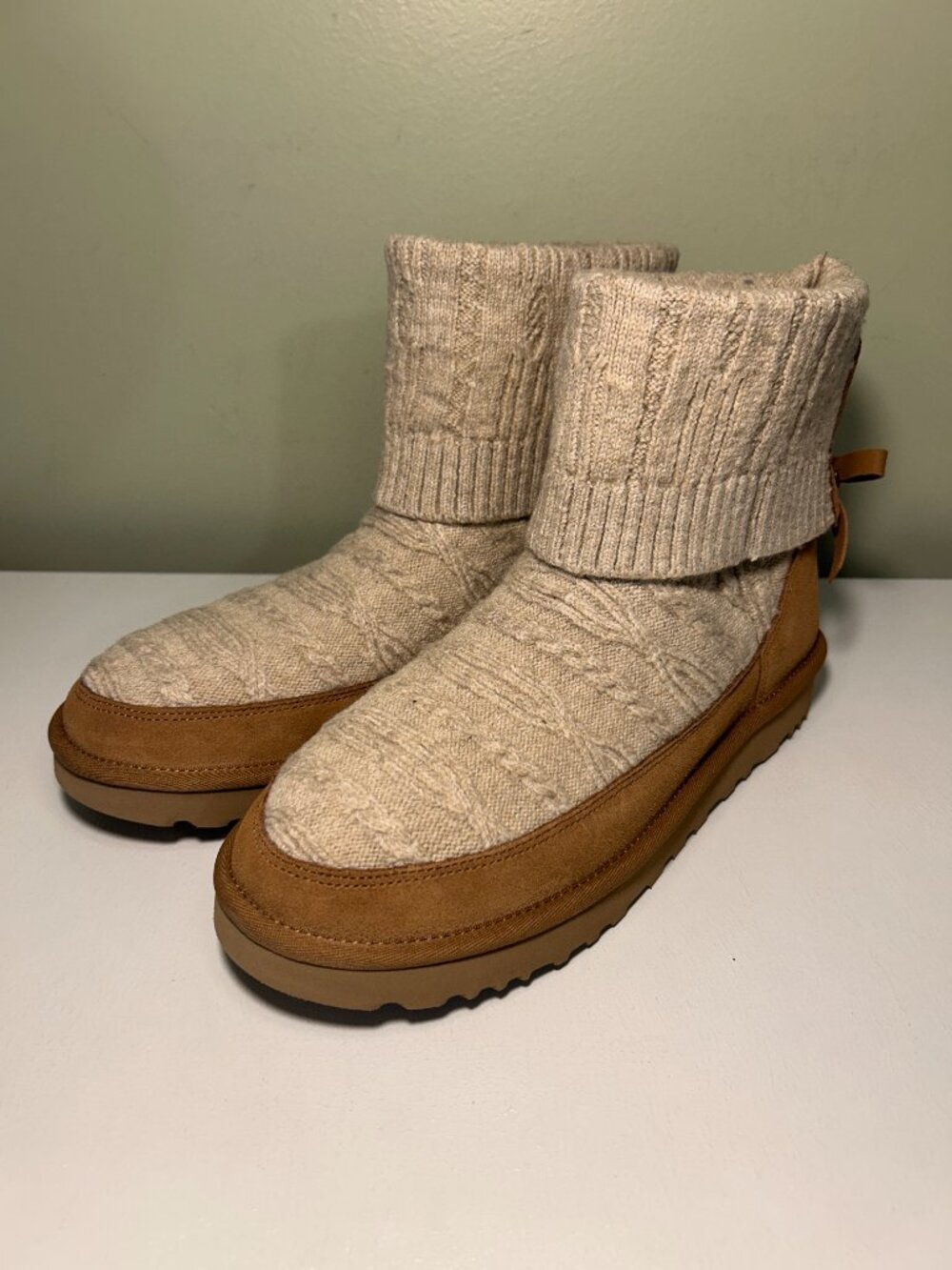 UGG Women's  Classic Mini Cabelle Knit Bootie
